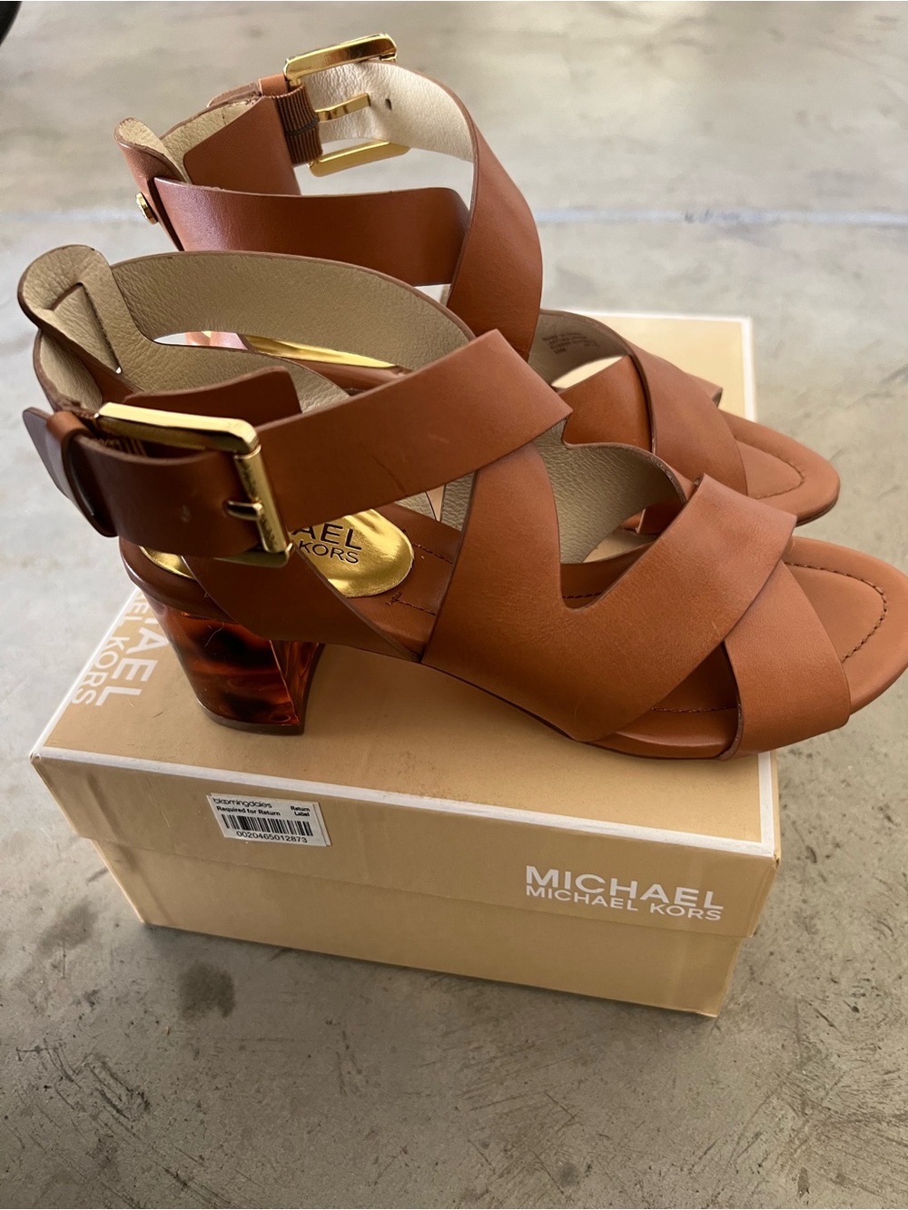 BNWT Michael Kors Cognac Leather Strappy Block Heel Sandals size 6